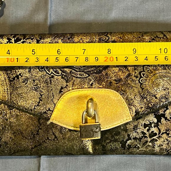 MISS MAK VINTAGE CLUTCH - Picture 5 of 11